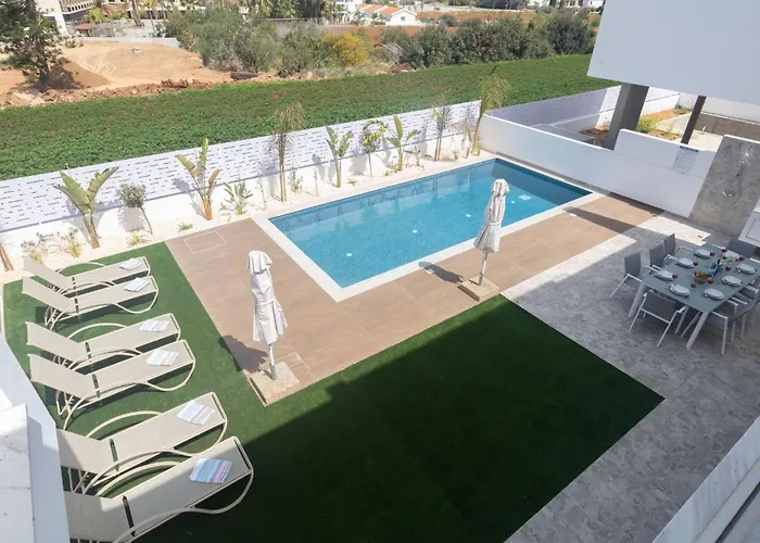 Aqua Pearl Aq05 By Interhome * Πρωταράς