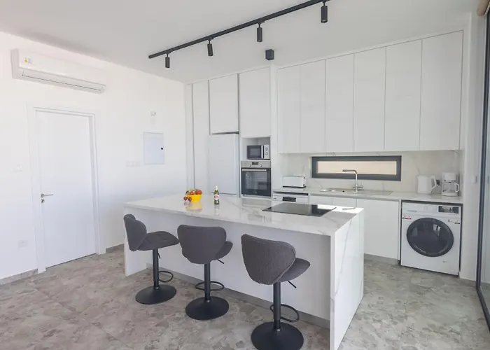 Aqua Pearl Aq05 By Interhome *