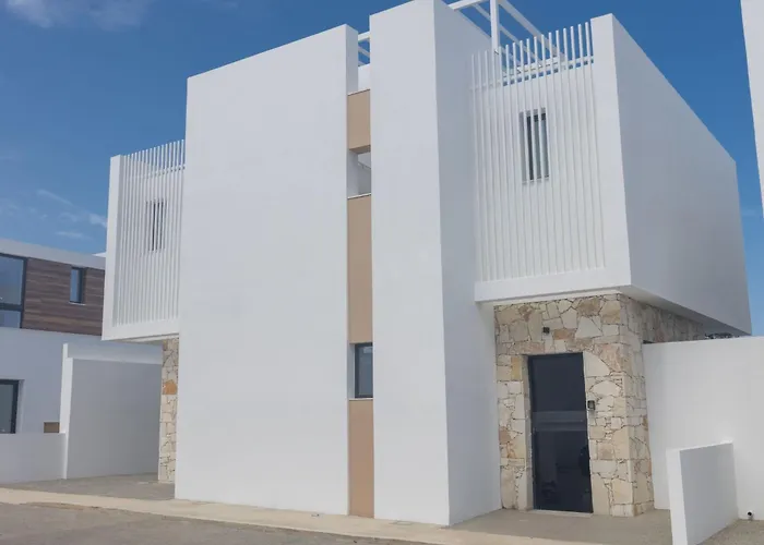 Semesterbostad Aqua Pearl Aq05 By Interhome *